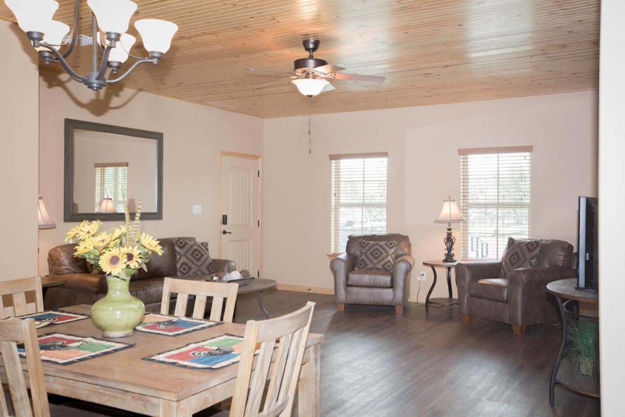 Old Mill Resort New Braunfels Exterior foto